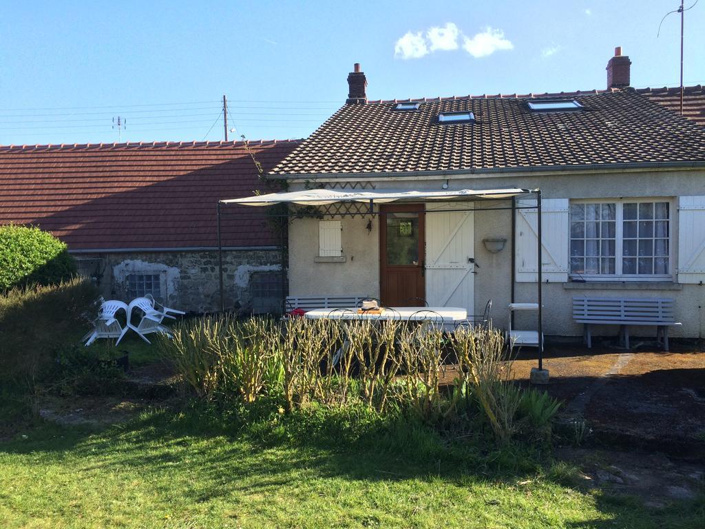 Chez Madame Titus Villa Ormoy-Villers Exterior foto